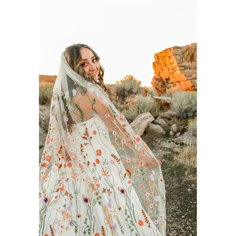 Floral Bridal Wedding Veils with Comb Wild Flowers Lace Secret Garden Veil for Brides Colored Colorful Fingertip Accessories - Luzilly Bridal & Apparel