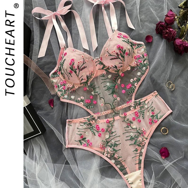 Floral Lace Underwire Bra and Thong Set - Luzilly Bridal & Apparel