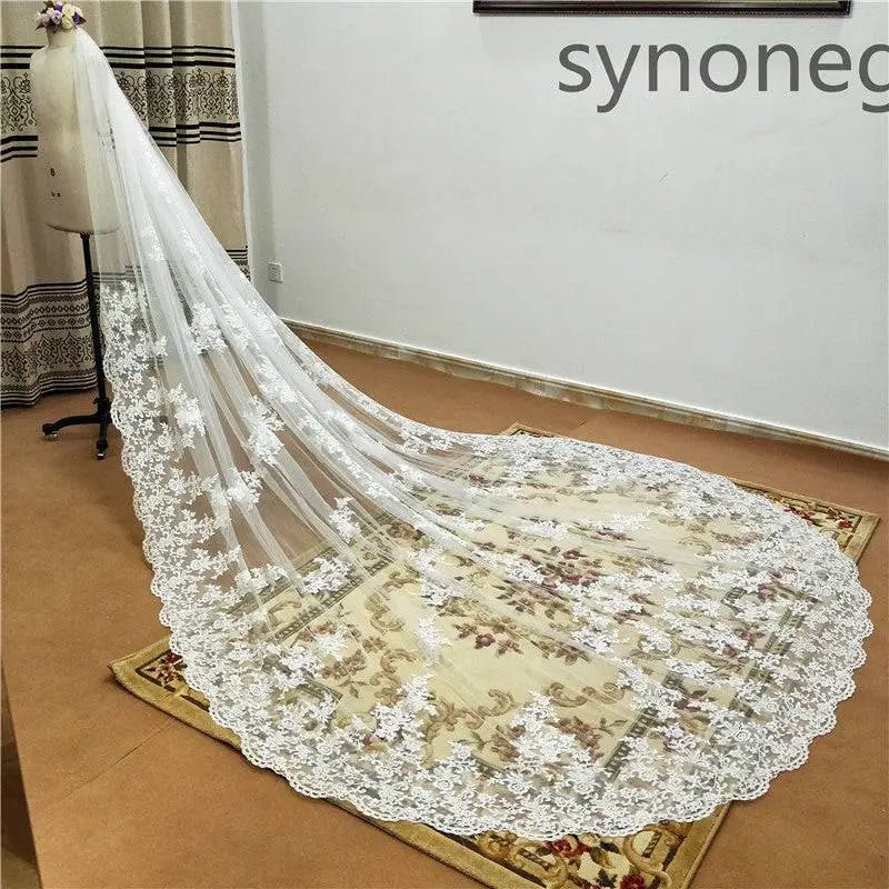 Floral Scalloped Cathedral Length Bridal Lace Veil - Luzilly Bridal & Apparel