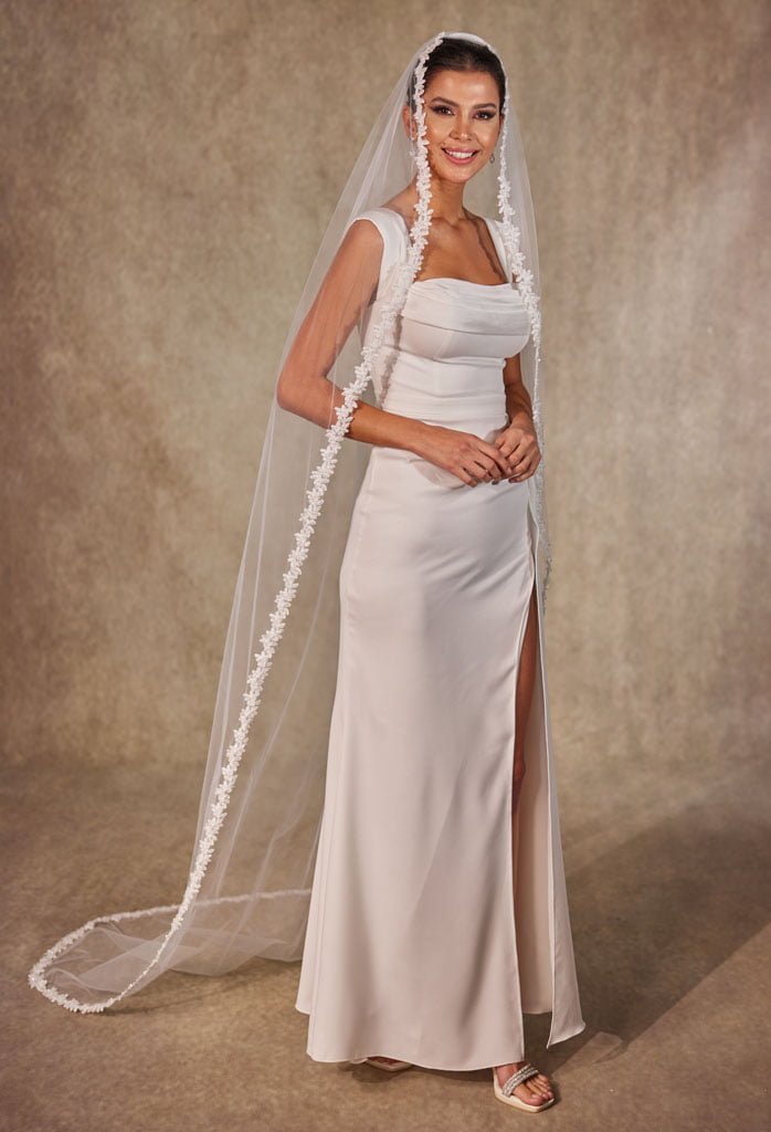 Flower Lace Bridal Veil - Luzilly Bridal & Apparel