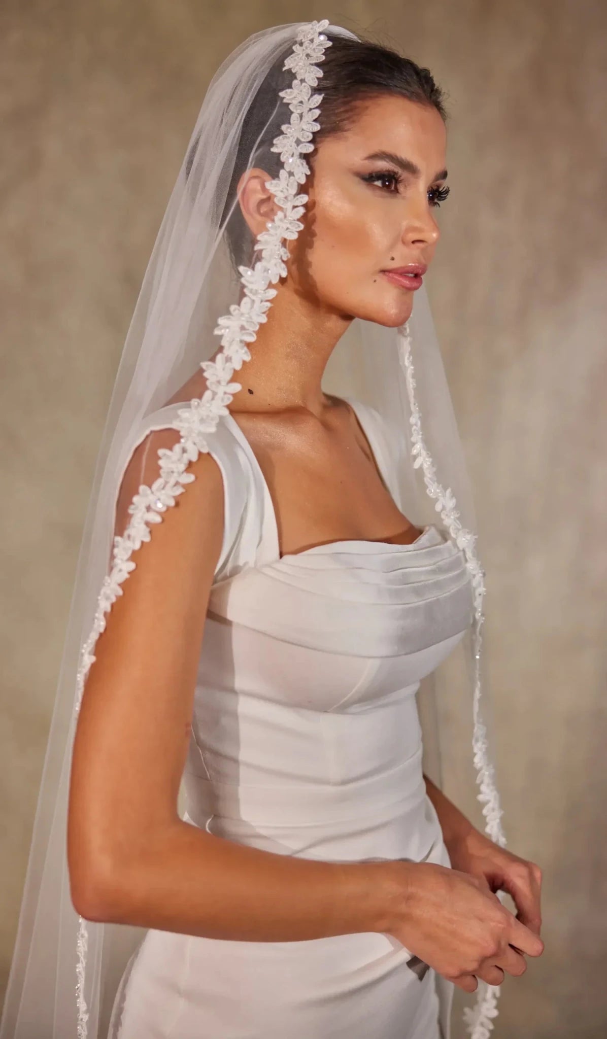 Flower Lace Bridal Veil - Luzilly Bridal & Apparel