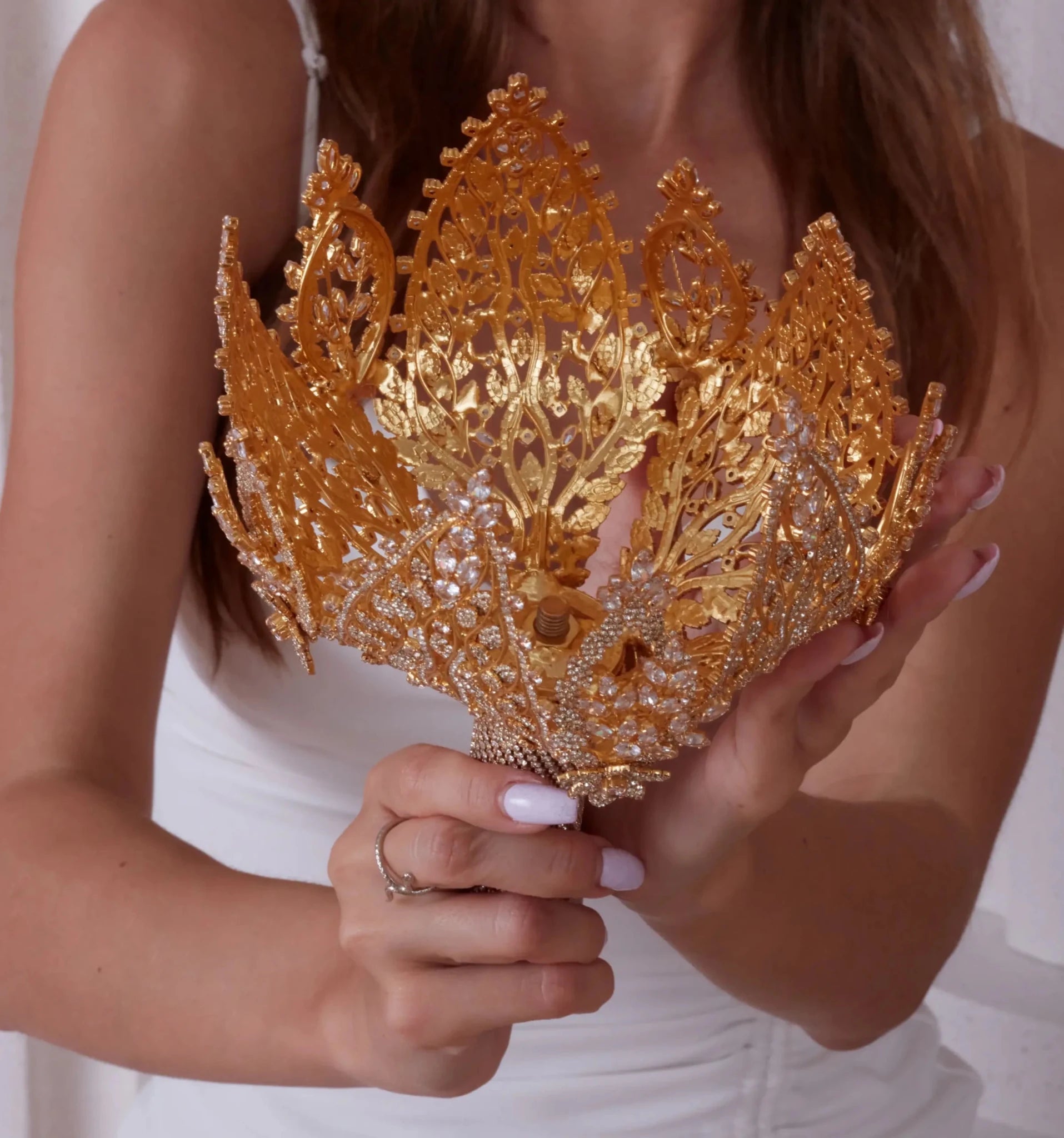 Gold Bouquet Holder, Gold Wedding Bouquet - Luzilly Bridal & Apparel