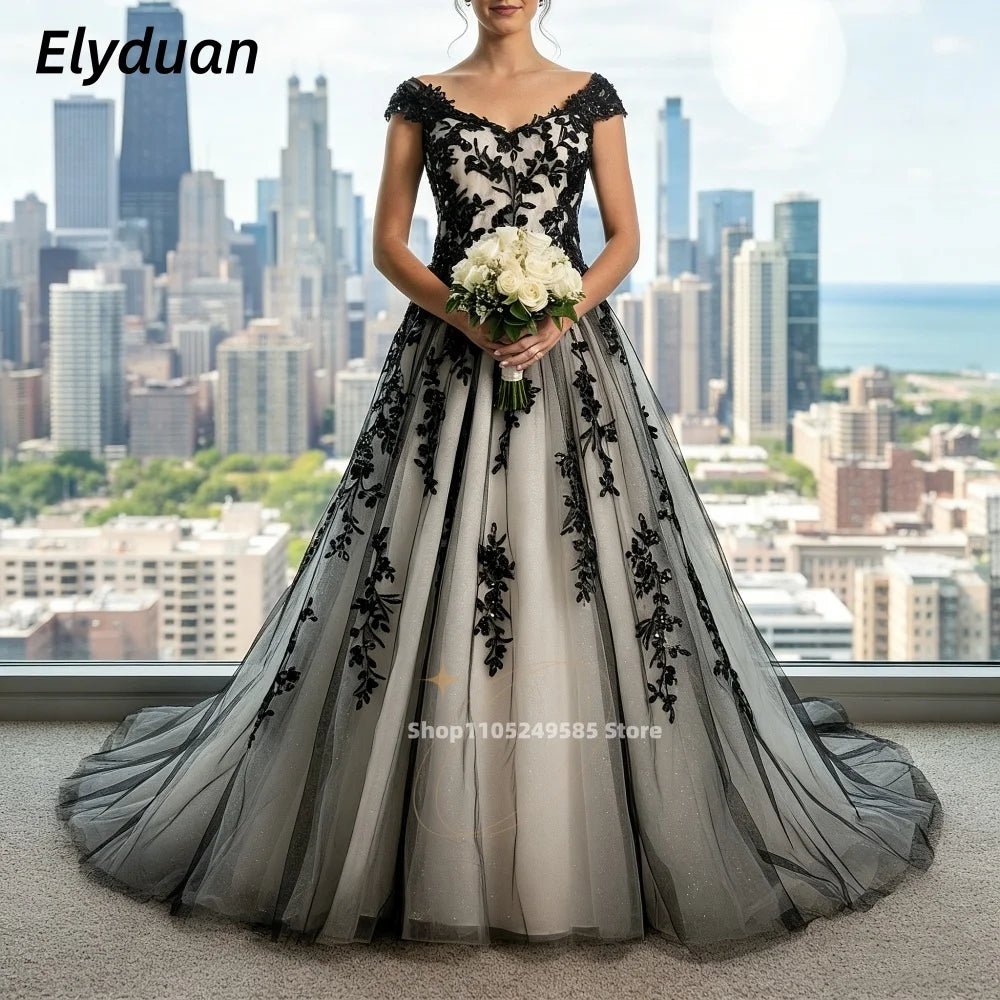 Gothic Wedding Dress Black A-Line Bridal Gowns Lace Appliques Sleeveless Tulle Vintage Bride Dresses Customized 2026 Vestidos - Luzilly Bridal & Apparel