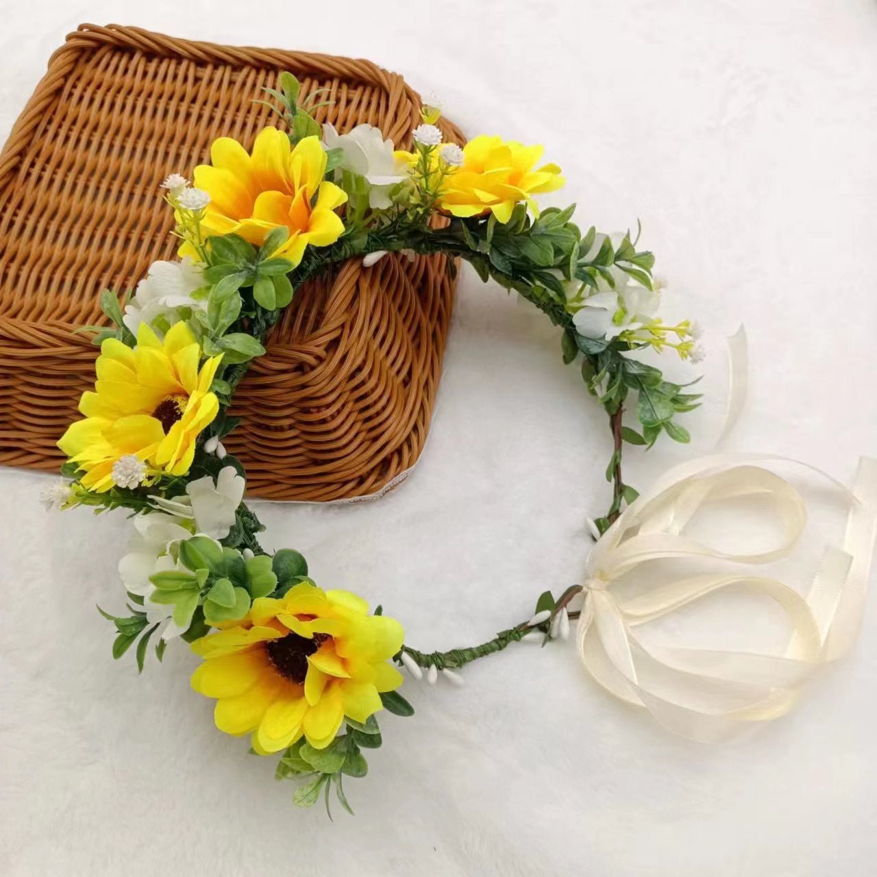 Hawaiian Sun Wreath Headwear, European and American Beautiful Bridal Hairband, Wedding Hair Ornament, Headflower - Luzilly Bridal & Apparel