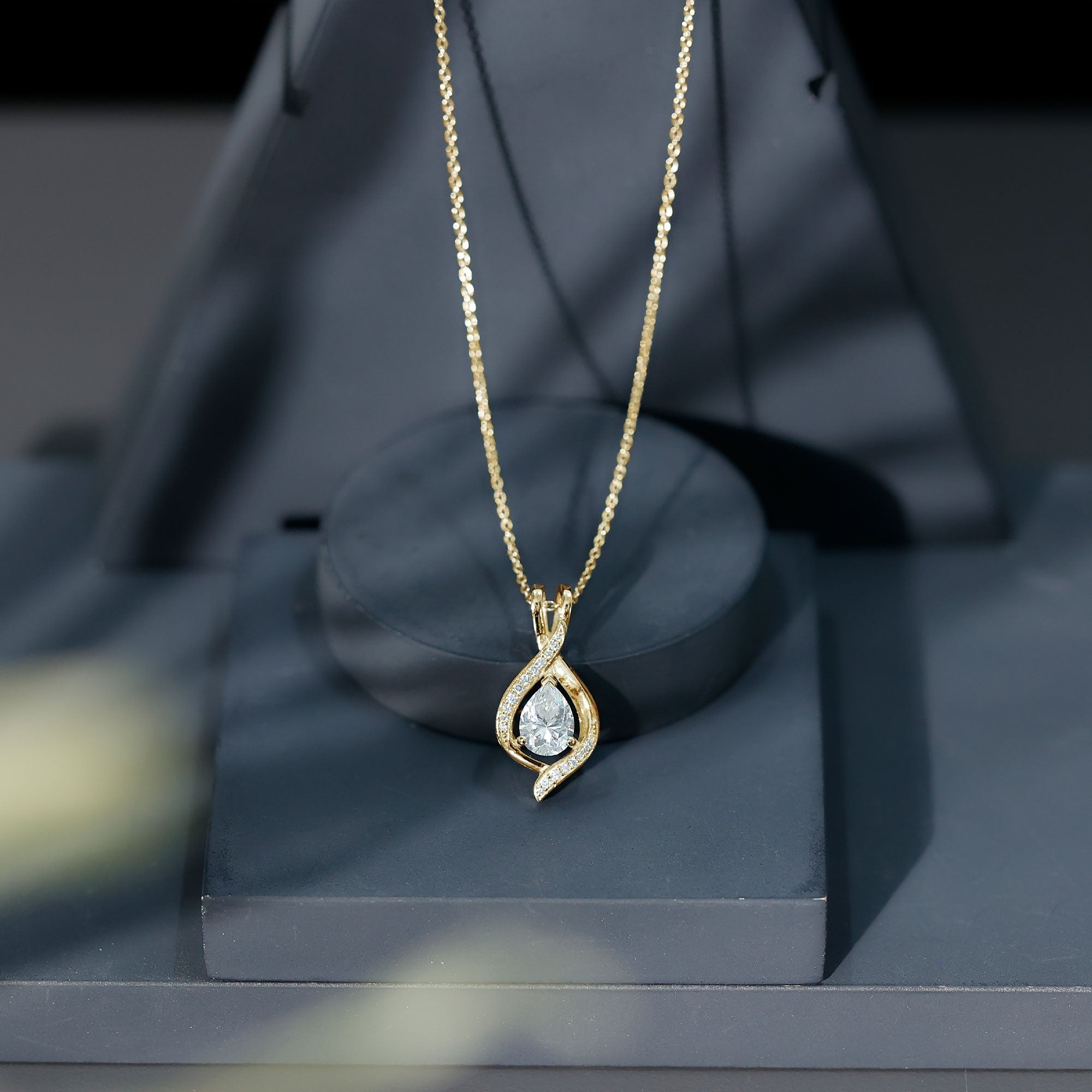 Lab Grown Diamond Teardrop Bridal Wedding Necklace - Luzilly Bridal & Apparel