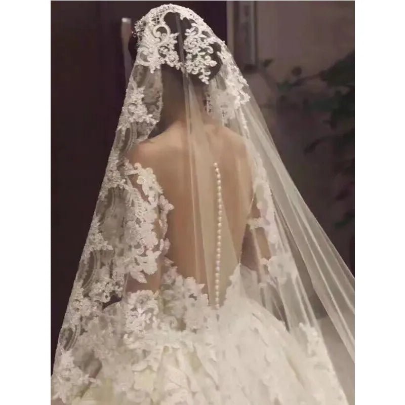 Lace Appliqué Edge Cathedral Wedding Veil - Luzilly Bridal & Apparel