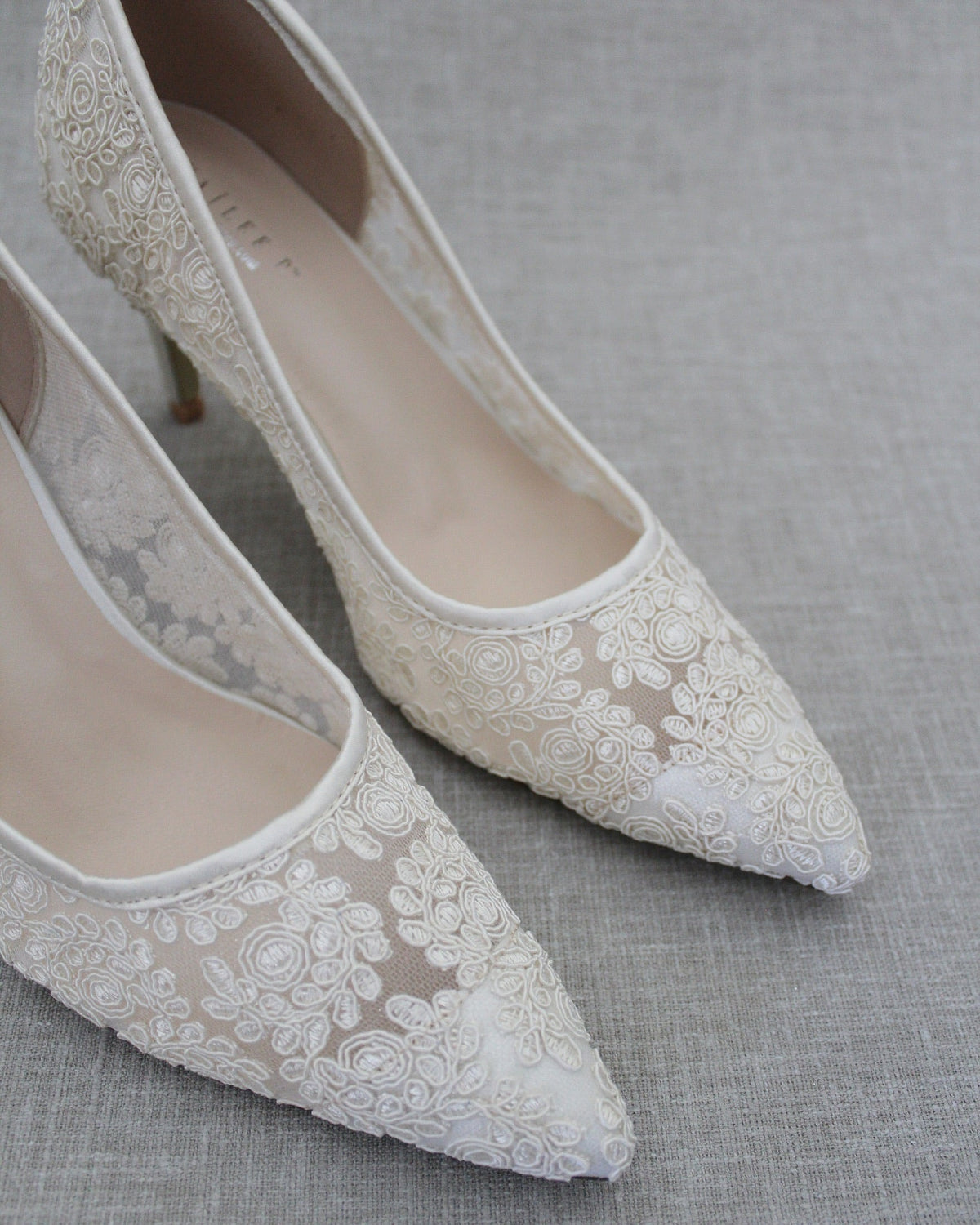 Lace Bridal Pump - Luzilly Bridal & Apparel