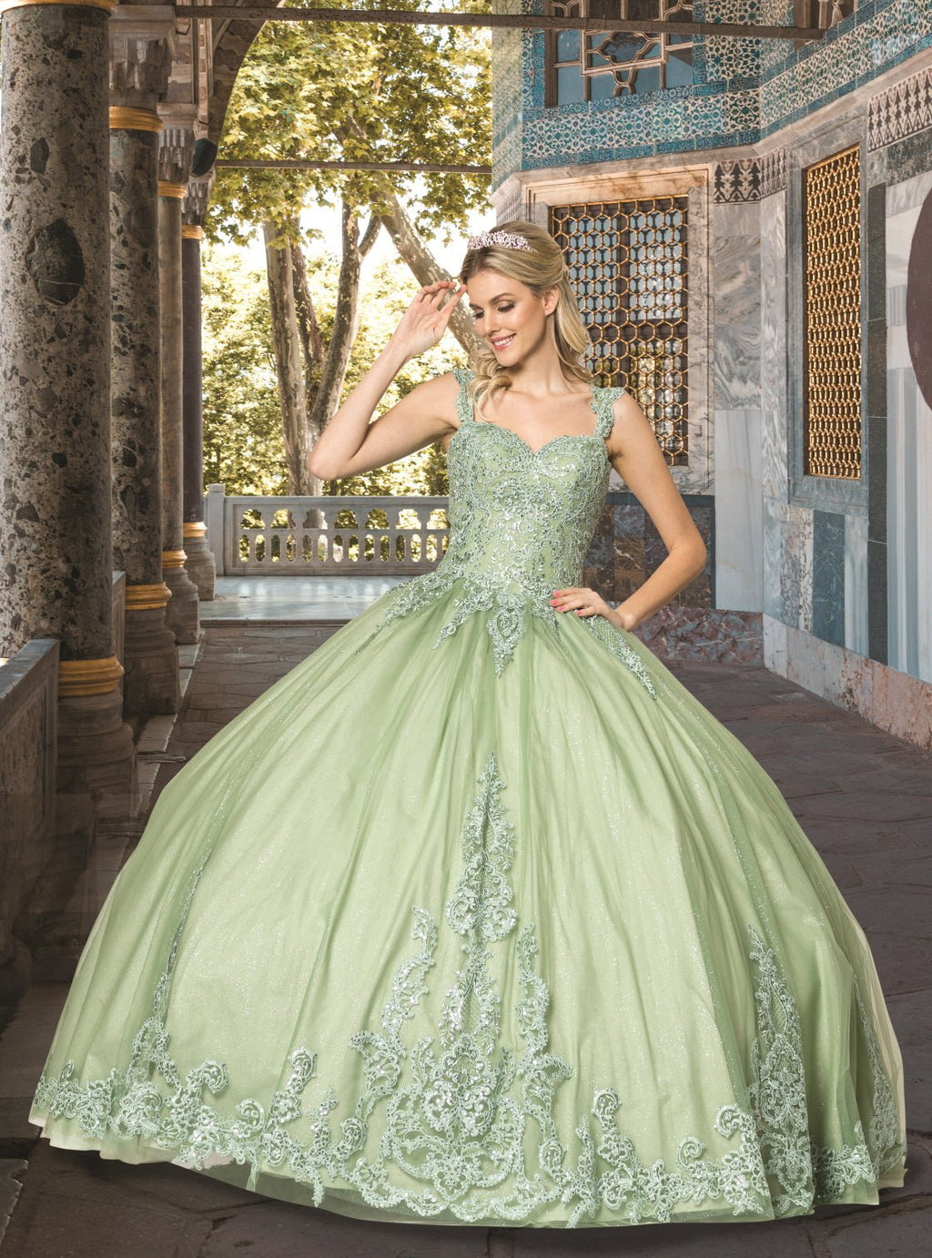 Lace & Tulle Quinceañera Ball Gown, Sweet 15 - Luzilly Bridal & Apparel