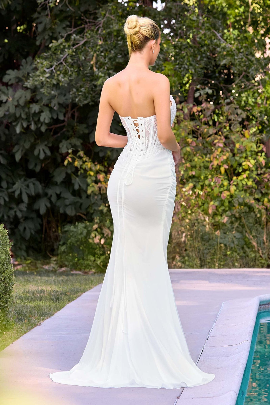 Ladivine CD683W Modern Strapless Fitted Bridal Gown - Luzilly Bridal & Apparel