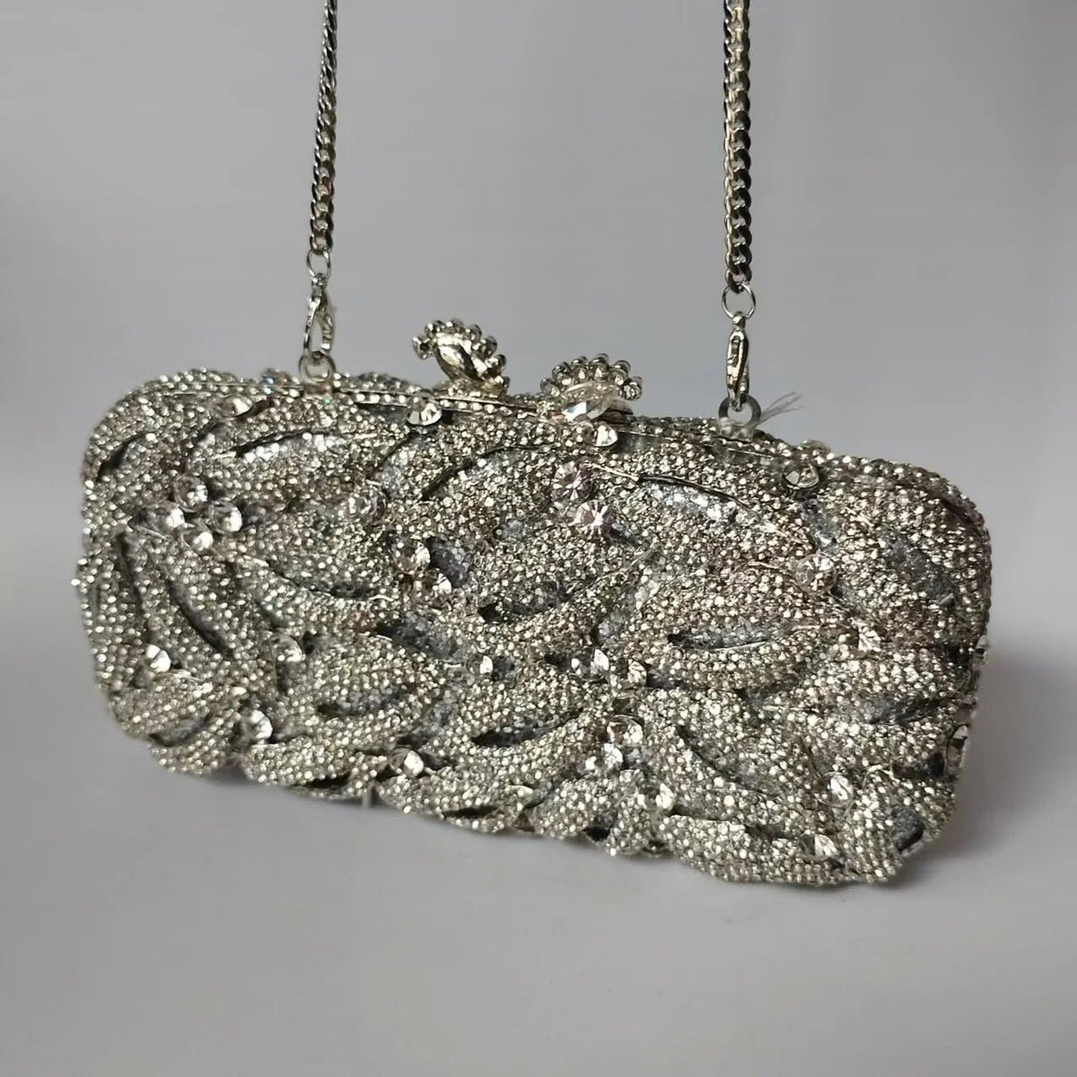 Lips-Shaped Crystal Minaudière Clutch - Luzilly Bridal & Apparel