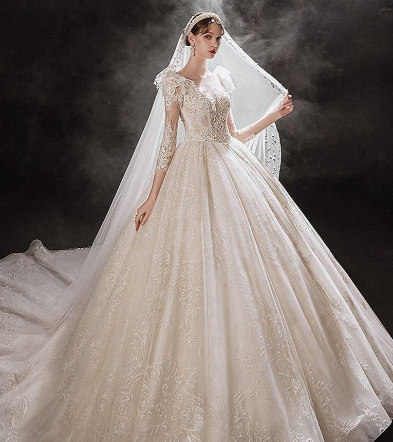 Luxurious Princess Wedding Dress with Shiny Pearls EDW401 - Luzilly Bridal & Apparel