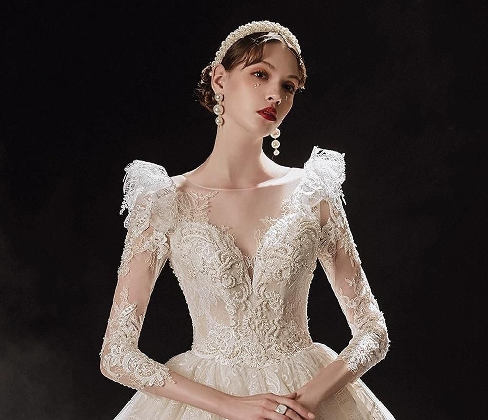 Luxurious Princess Wedding Dress with Shiny Pearls EDW401 - Luzilly Bridal & Apparel