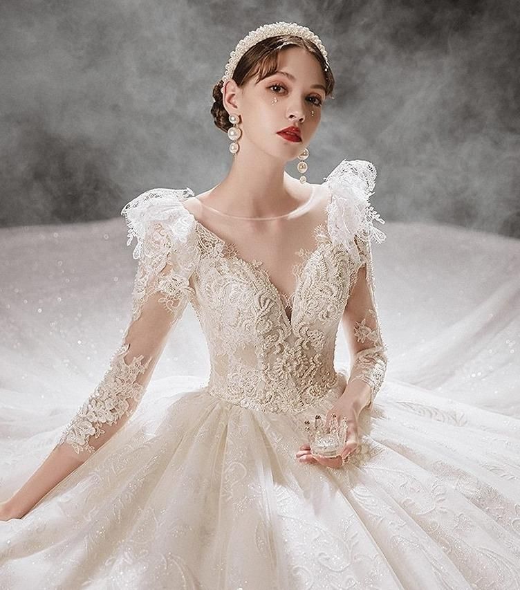 Luxurious Princess Wedding Dress with Shiny Pearls EDW401 - Luzilly Bridal & Apparel