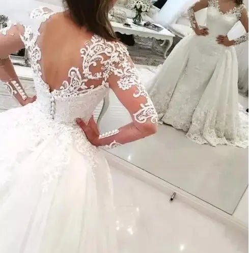 Luxury Lace Mermaid Wedding Dress with Detachable Train - Luzilly Bridal & Apparel