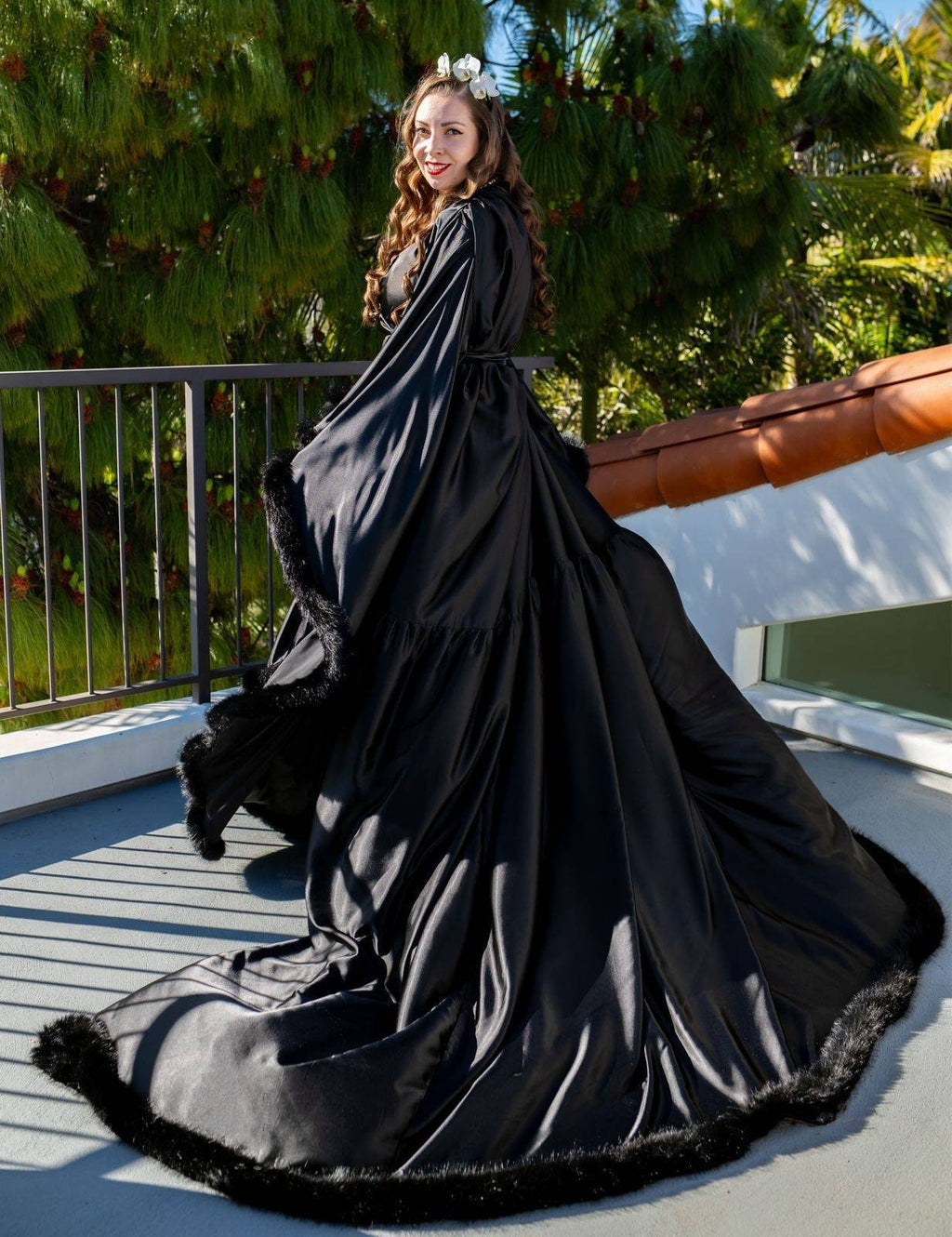 Luxury Satin Feather Bridal Robe | Victorian Style Wedding & Photoshoot Robe - Luzilly Bridal & Apparel