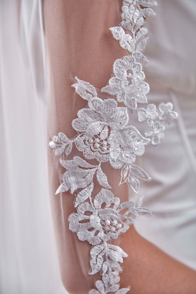 Mantilla Veil with Floral Lace Edge - Luzilly Bridal & Apparel
