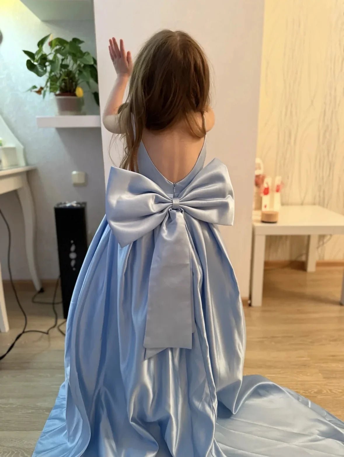 Mermaid Bow-Strap Flower Girl Dress - Luzilly Bridal & Apparel