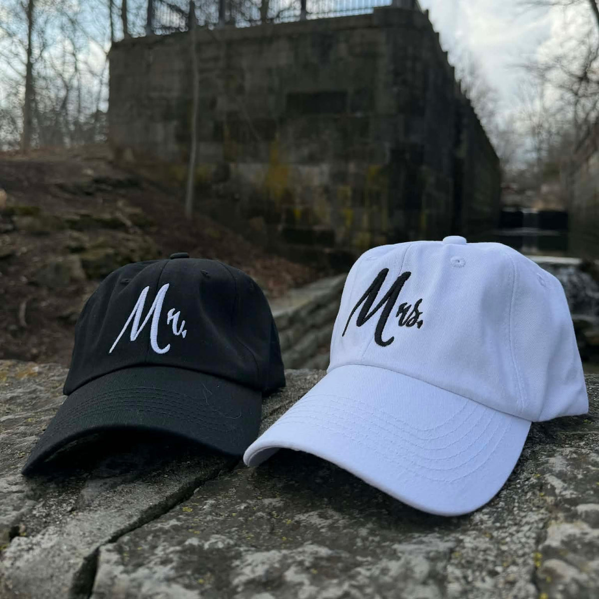 Mr. & Mrs. Baseball Hat Set - Luzilly Bridal & Apparel