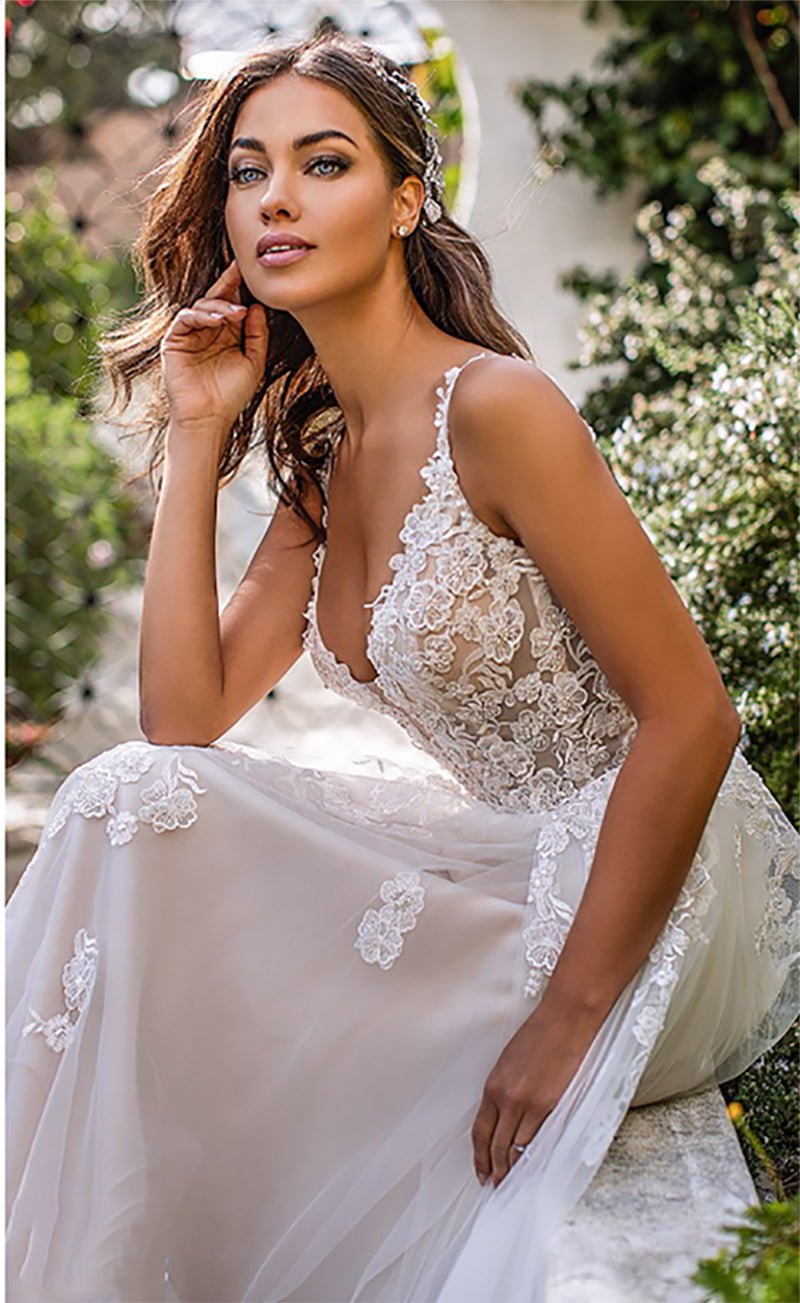 New Slim And Deep V Suspender Light Wedding Dress - Luzilly Bridal & Apparel
