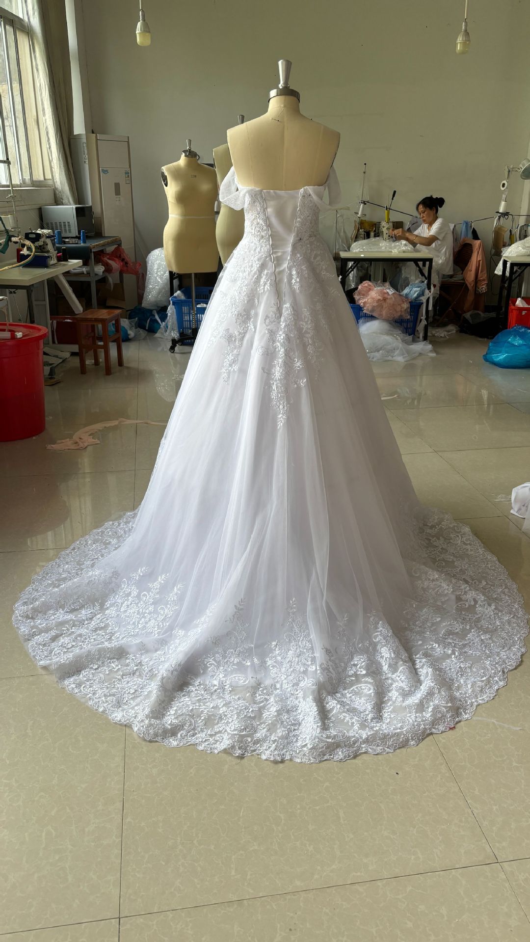 Off-shoulder Bridal Main Wedding Dress Elegant Court Style High-grade Luxury French Light Door Yarn - Luzilly Bridal & Apparel
