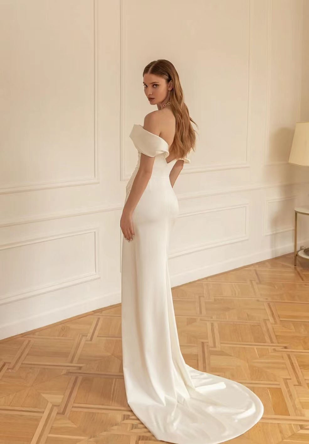 One-shoulder White Simple Slim Wedding Dress Lyiq - Luzilly Bridal & Apparel
