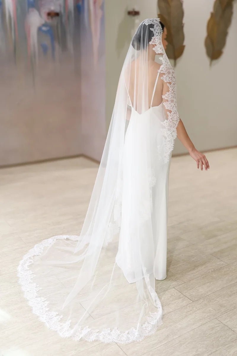 One-Tier Mantilla Cathedral Veil with Lace Trim - Luzilly Bridal & Apparel