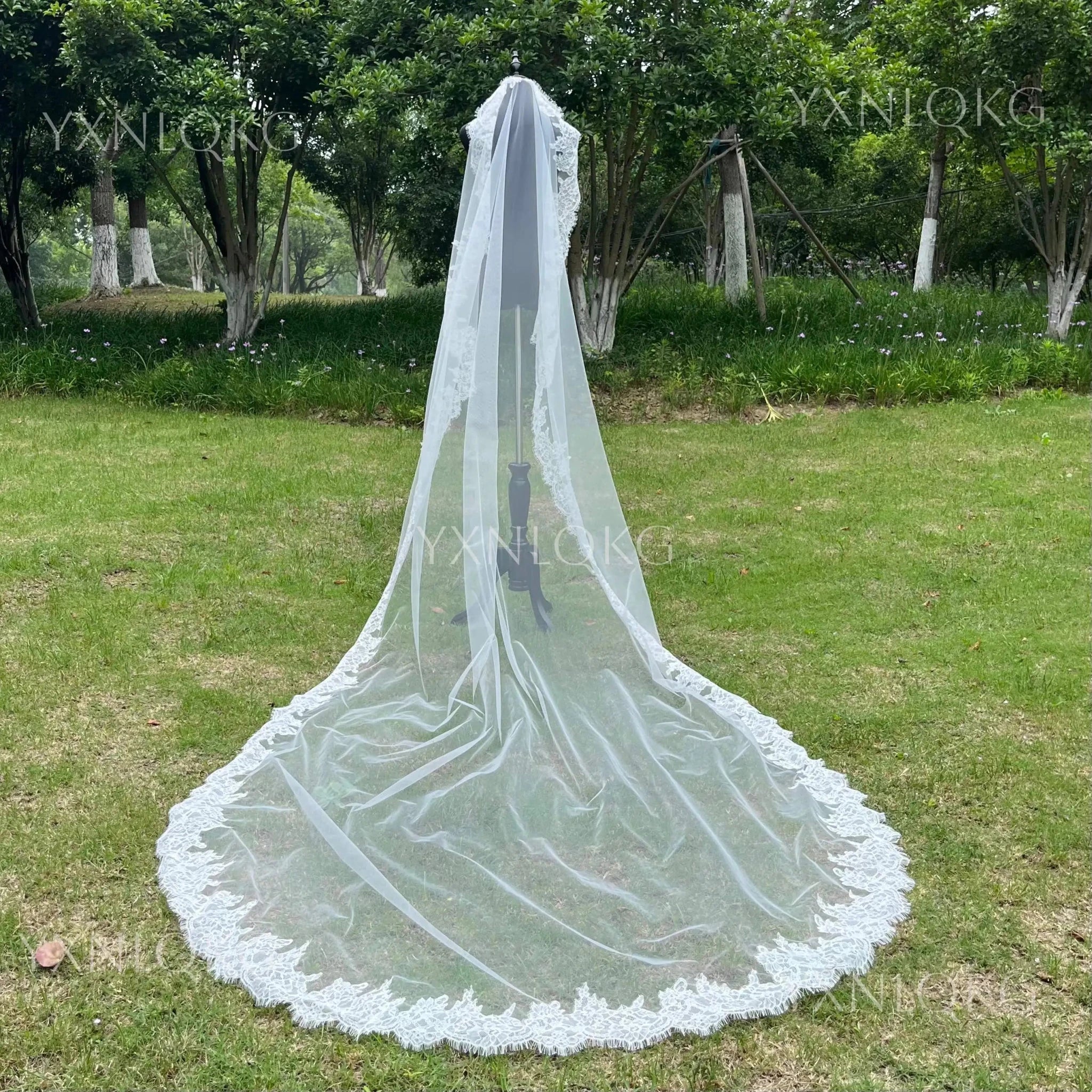 One-Tier Mantilla Lace Edge Cathedral Veil - Luzilly Bridal & Apparel