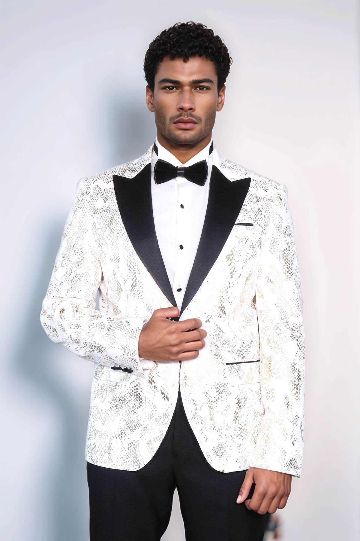 Peak Lapel Slim Fit Gold Patterned White Men Dinner Jacket - Wessi - Luzilly Bridal & Apparel