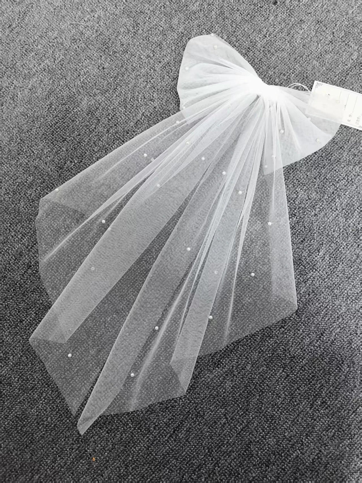 Pearl Beaded Bow-Knot Shoulder-Length Bridal Veil - Luzilly Bridal & Apparel