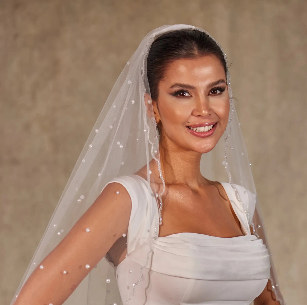 Pearl Cathedral Wedding Veil - Luzilly Bridal & Apparel