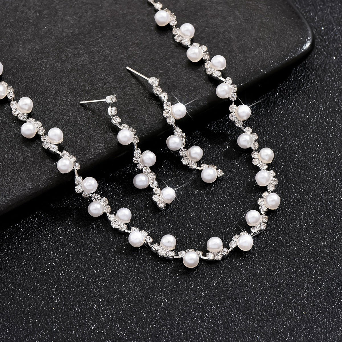 Pearl & Crystal Collar Three-Piece Bridal Set - Luzilly Bridal & Apparel