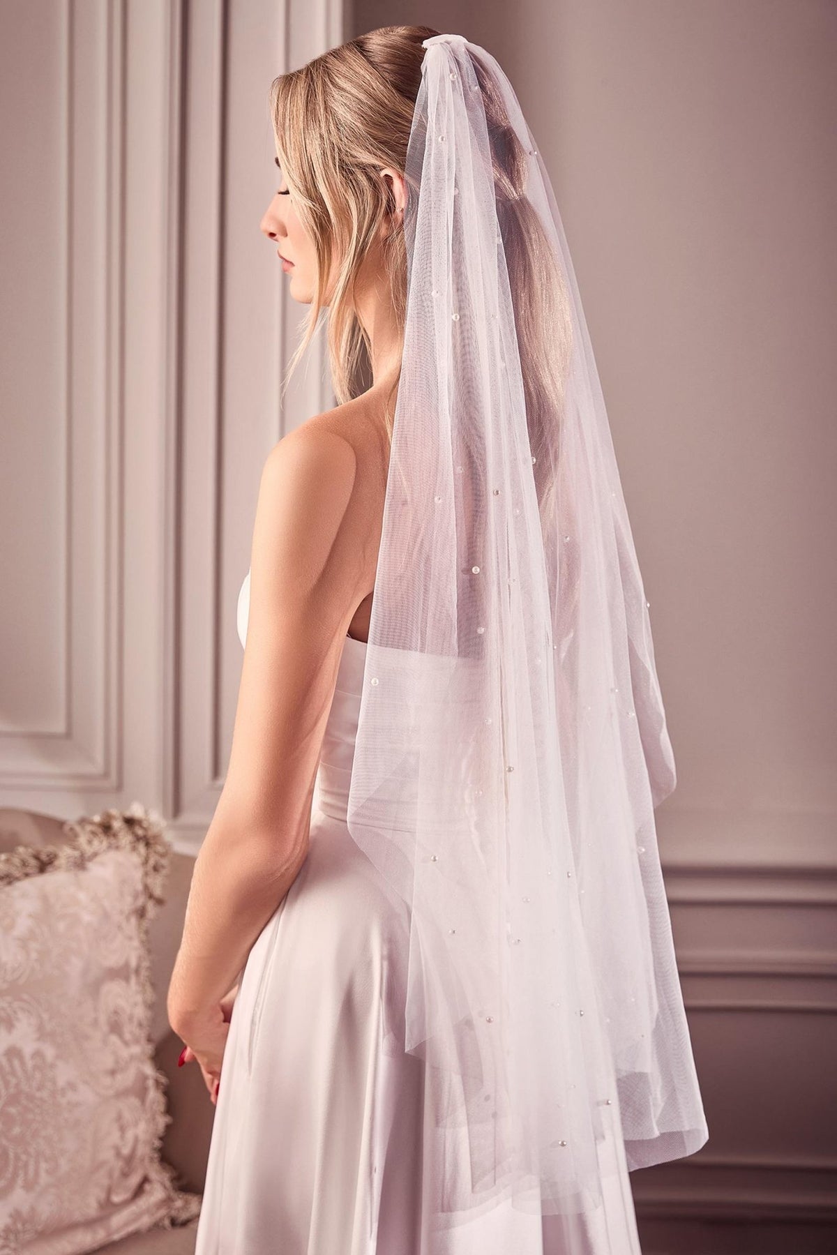 Pearl Drops Fingertip Veil - Luzilly Bridal & Apparel