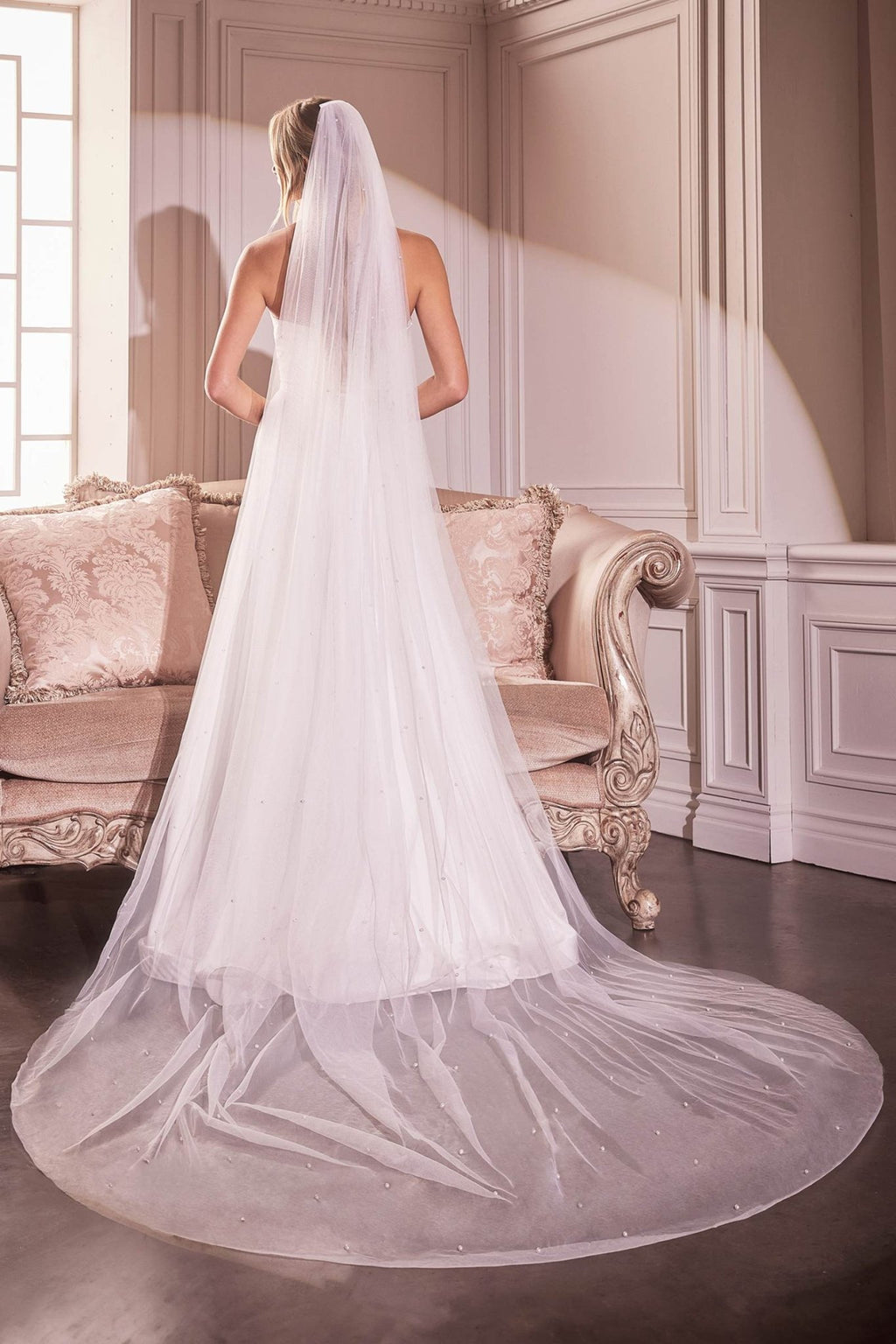 Pearl Drops Royal Veil - Luzilly Bridal & Apparel