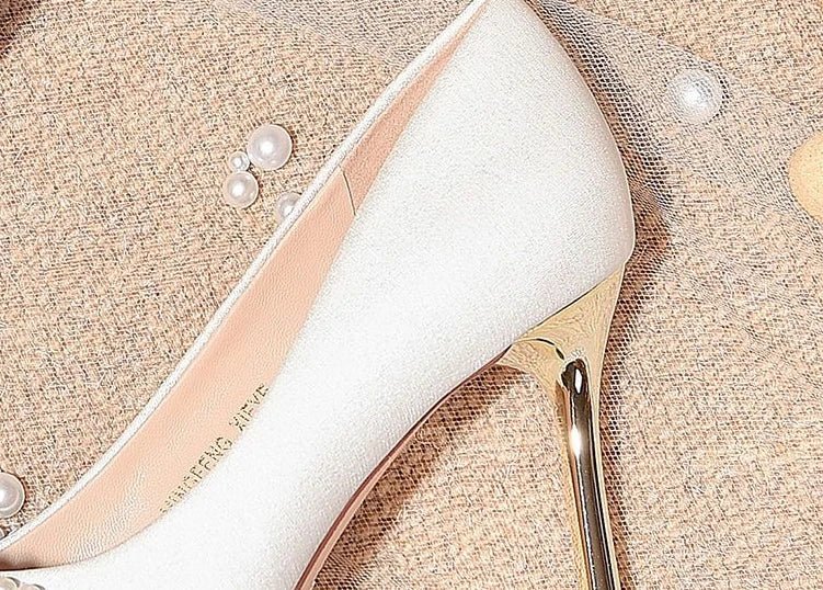Pearl Pointed-Toe Silk Bridal Pumps - Luzilly Bridal & Apparel