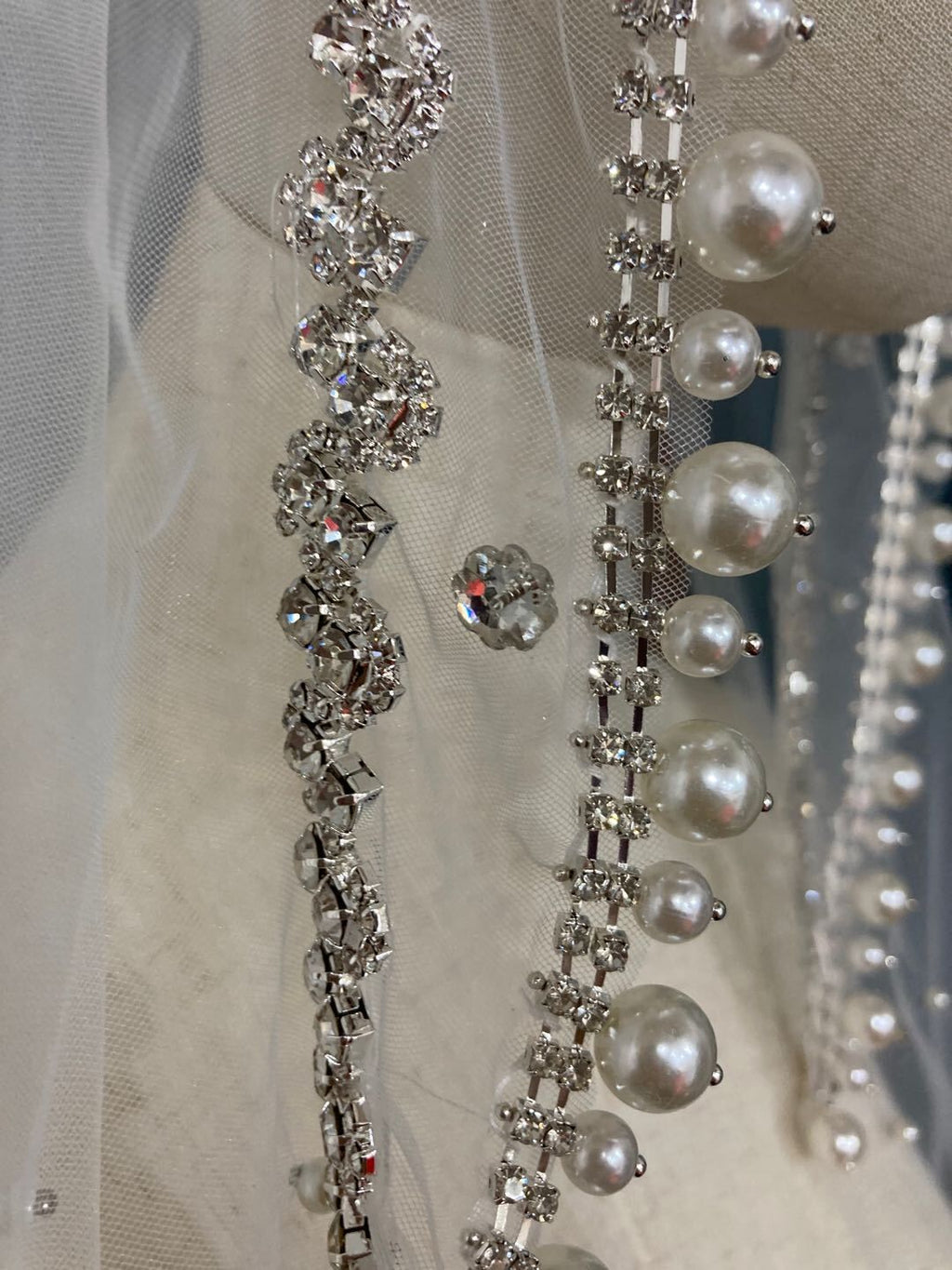 Pearl Rhinestone Bridal Wedding Veil Long Trailing - Luzilly Bridal & Apparel
