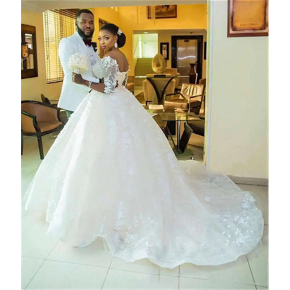 Pregnant Women Princess Wedding Dress with Lace Sleeves