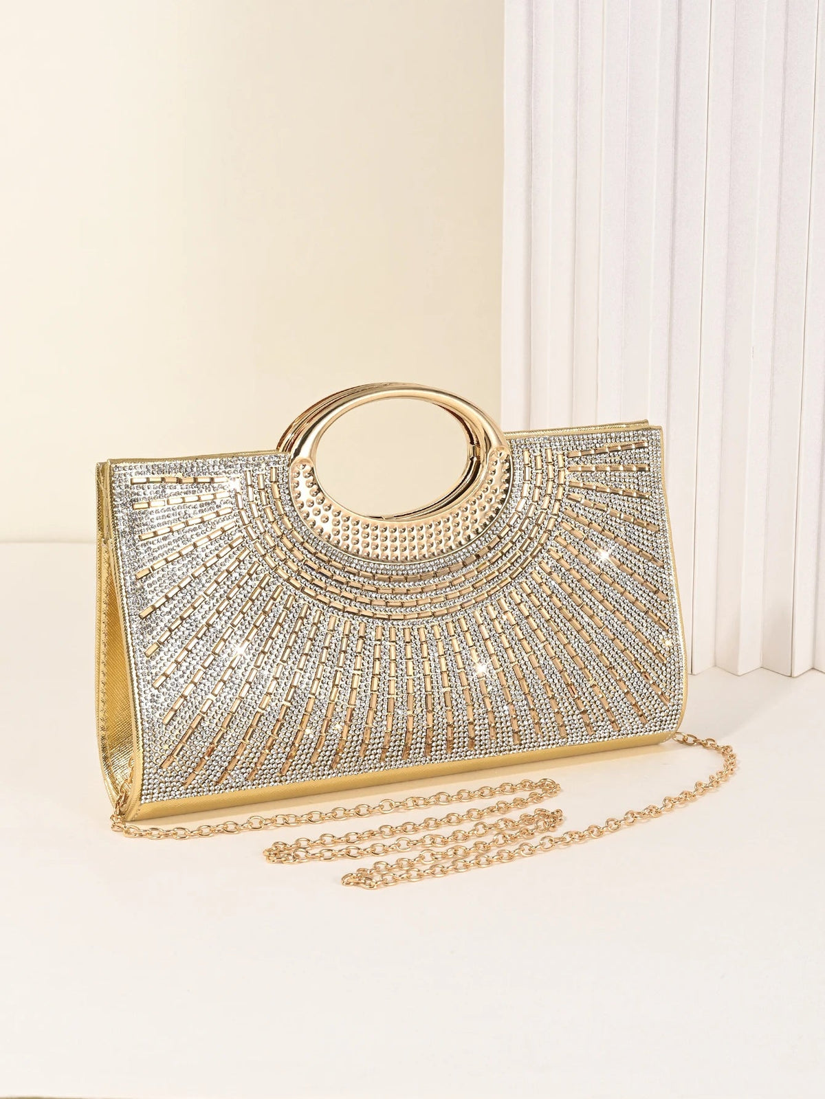 Retro Big-Ring Dinner Clutch - Luzilly Bridal & Apparel