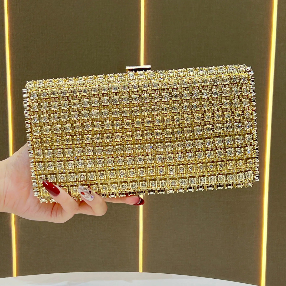 Rhinestone Chain Crossbody Clutch - Luzilly Bridal & Apparel