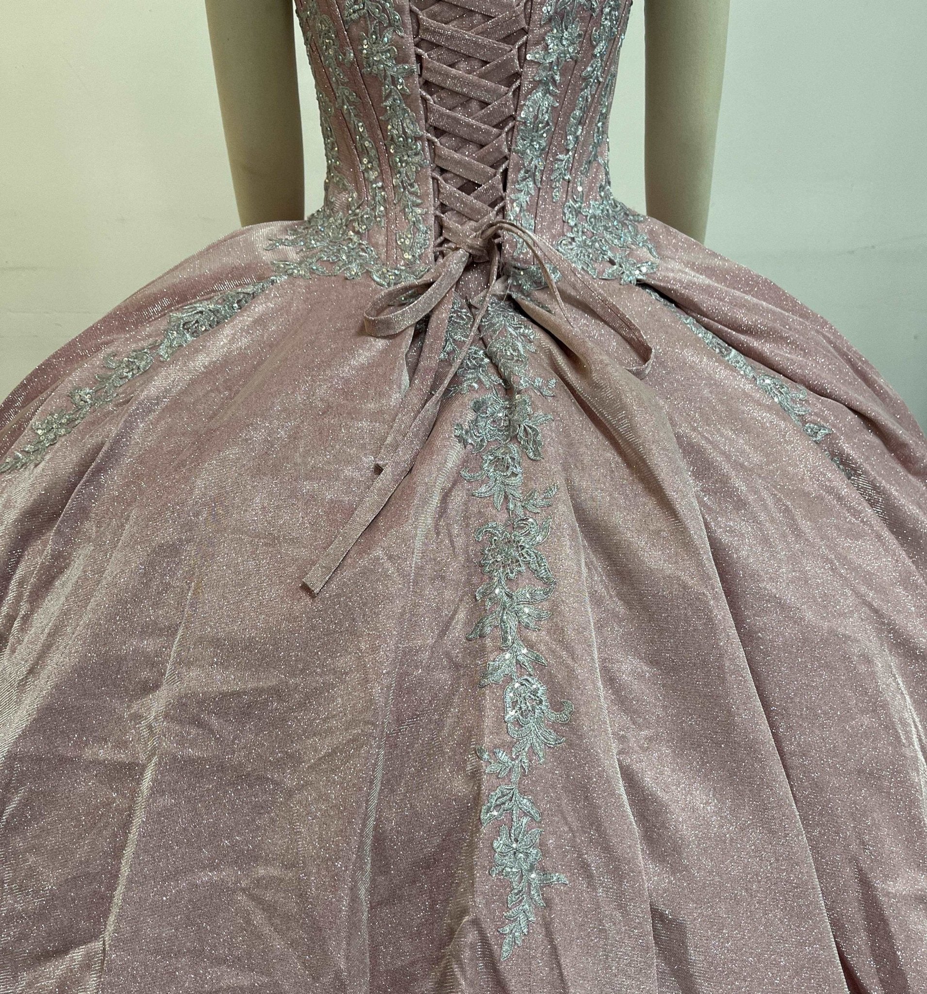 Sequined Slim-Waist Quinceañera Gown - Luzilly Bridal & Apparel