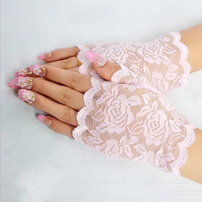 Short Fingerless Lace Gloves - Luzilly Bridal & Apparel