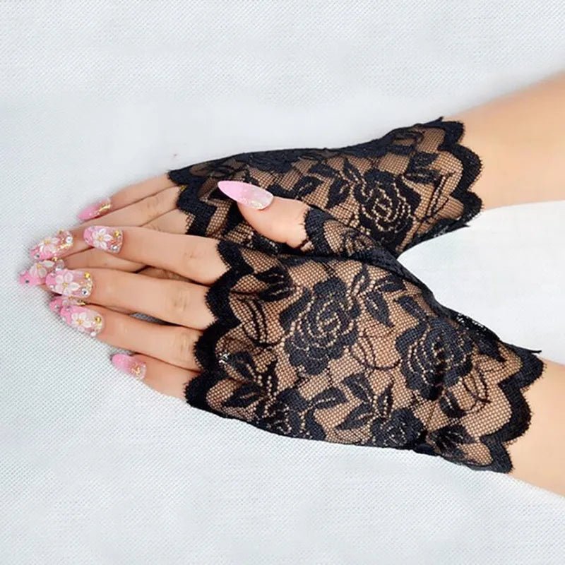 Short Fingerless Lace Gloves - Luzilly Bridal & Apparel