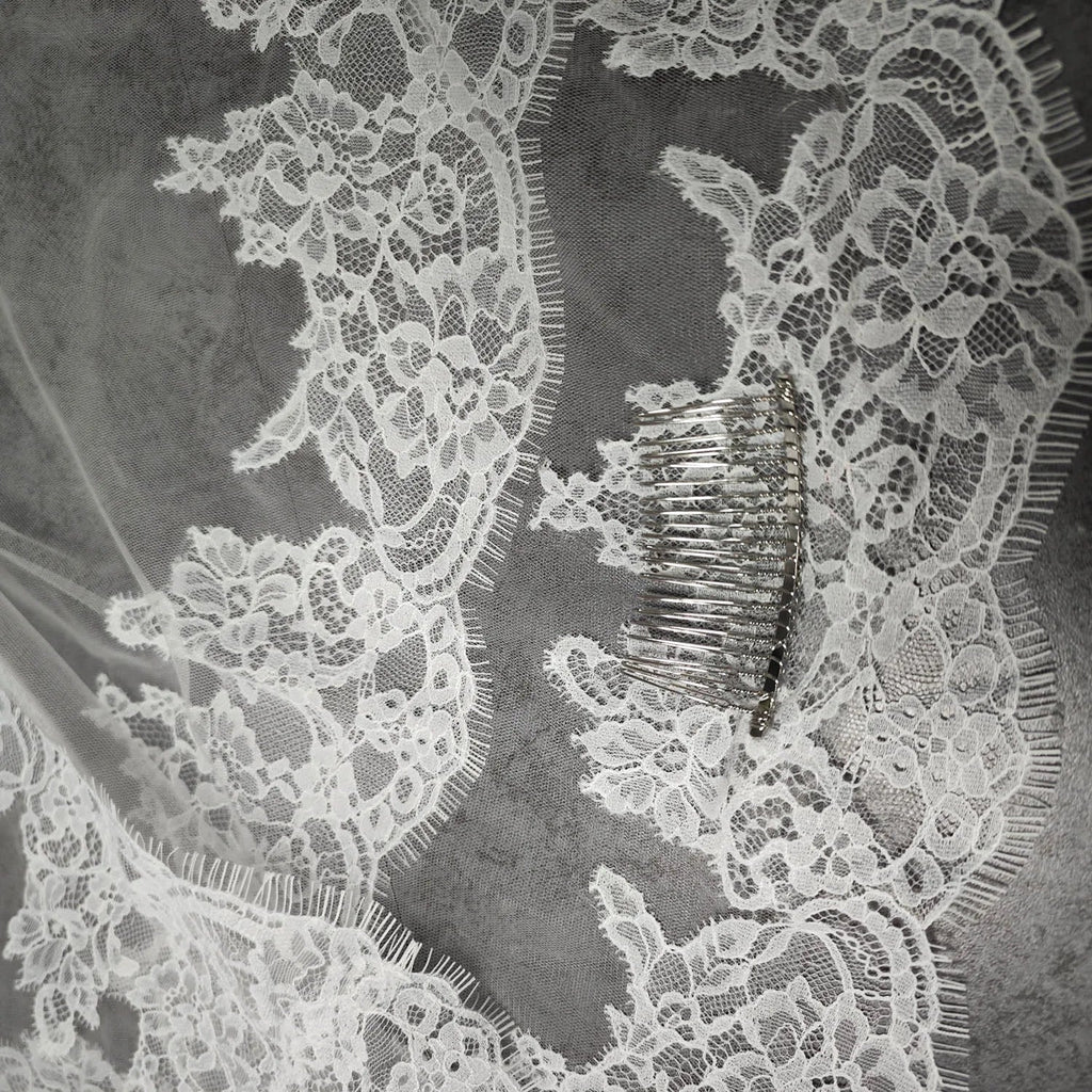 Short Mantilla Wedding Veil with Eyelash Lace - Luzilly Bridal & Apparel