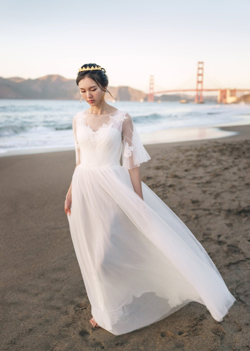 Short Sleeves A-line light-weight lace applique tulle mini wedding dress - Luzilly Bridal & Apparel