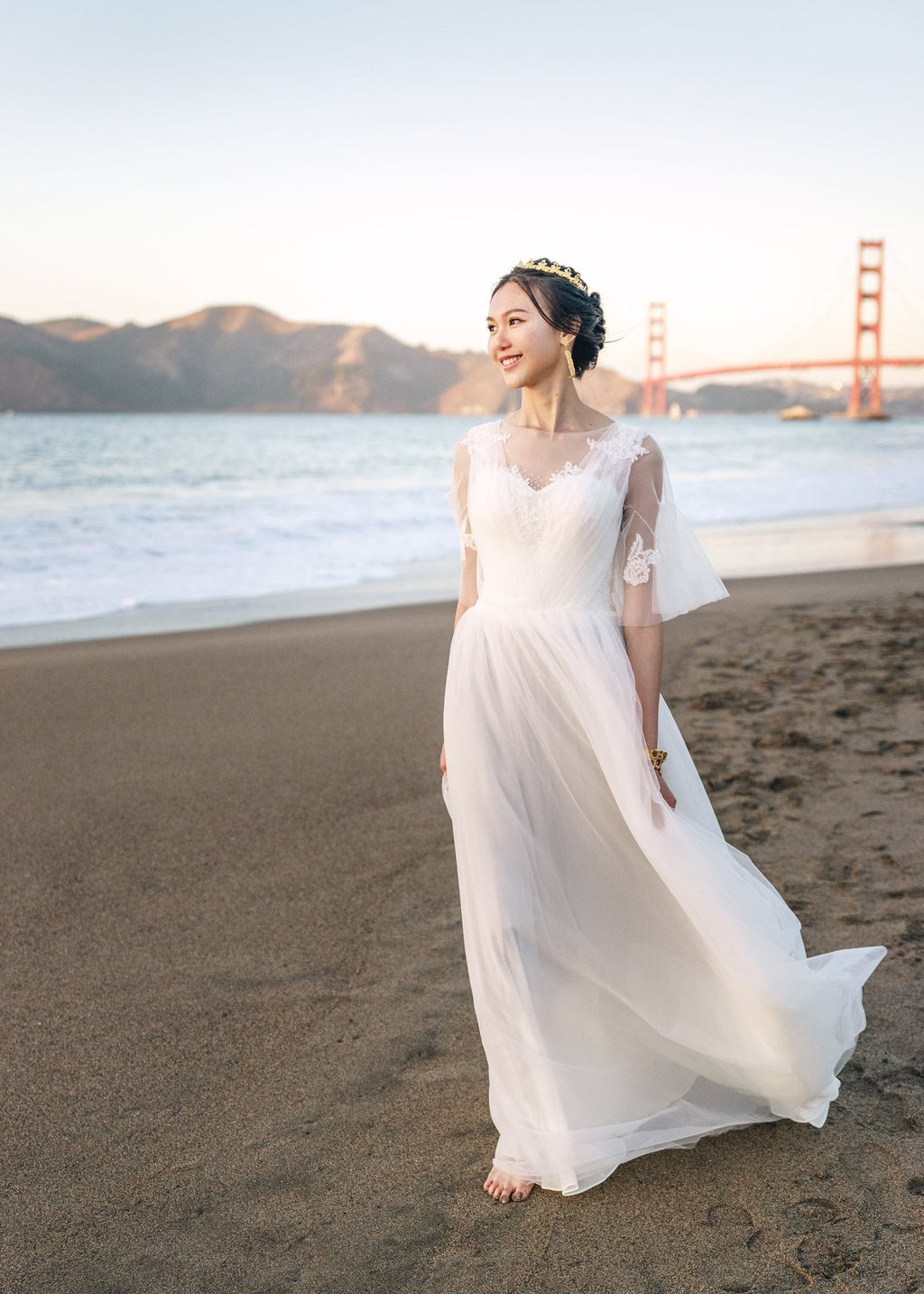 Short Sleeves A-line light-weight lace applique tulle mini wedding dress - Luzilly Bridal & Apparel