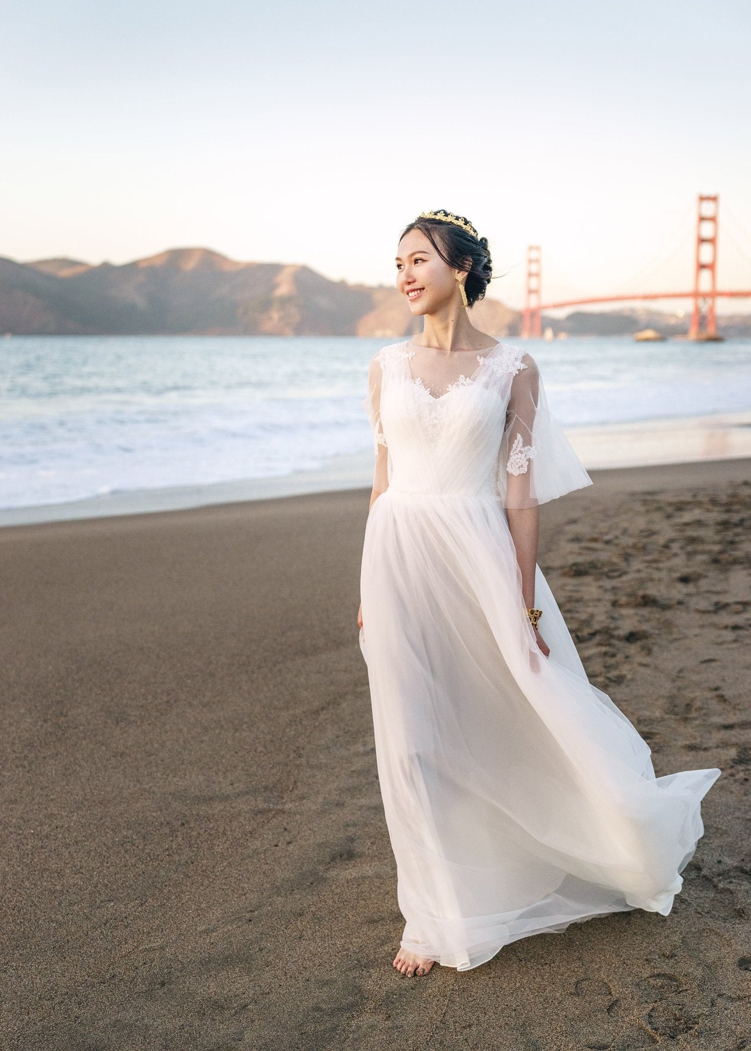 Short Sleeves A-line light-weight lace applique tulle mini wedding dress - Luzilly Bridal & Apparel