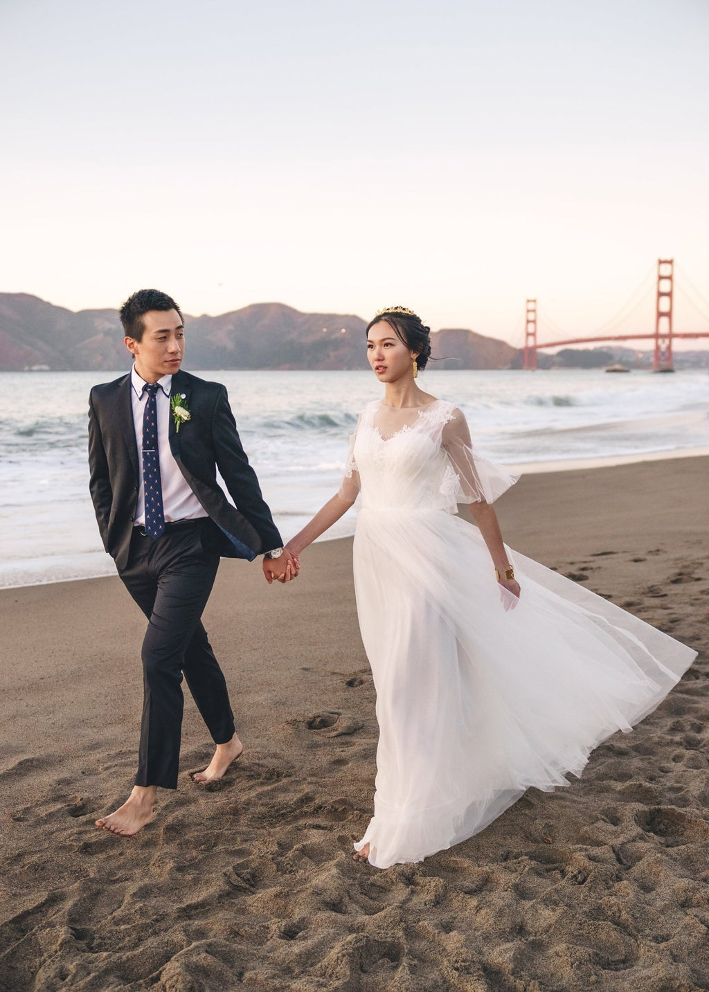 Short Sleeves A-line light-weight lace applique tulle mini wedding dress - Luzilly Bridal & Apparel
