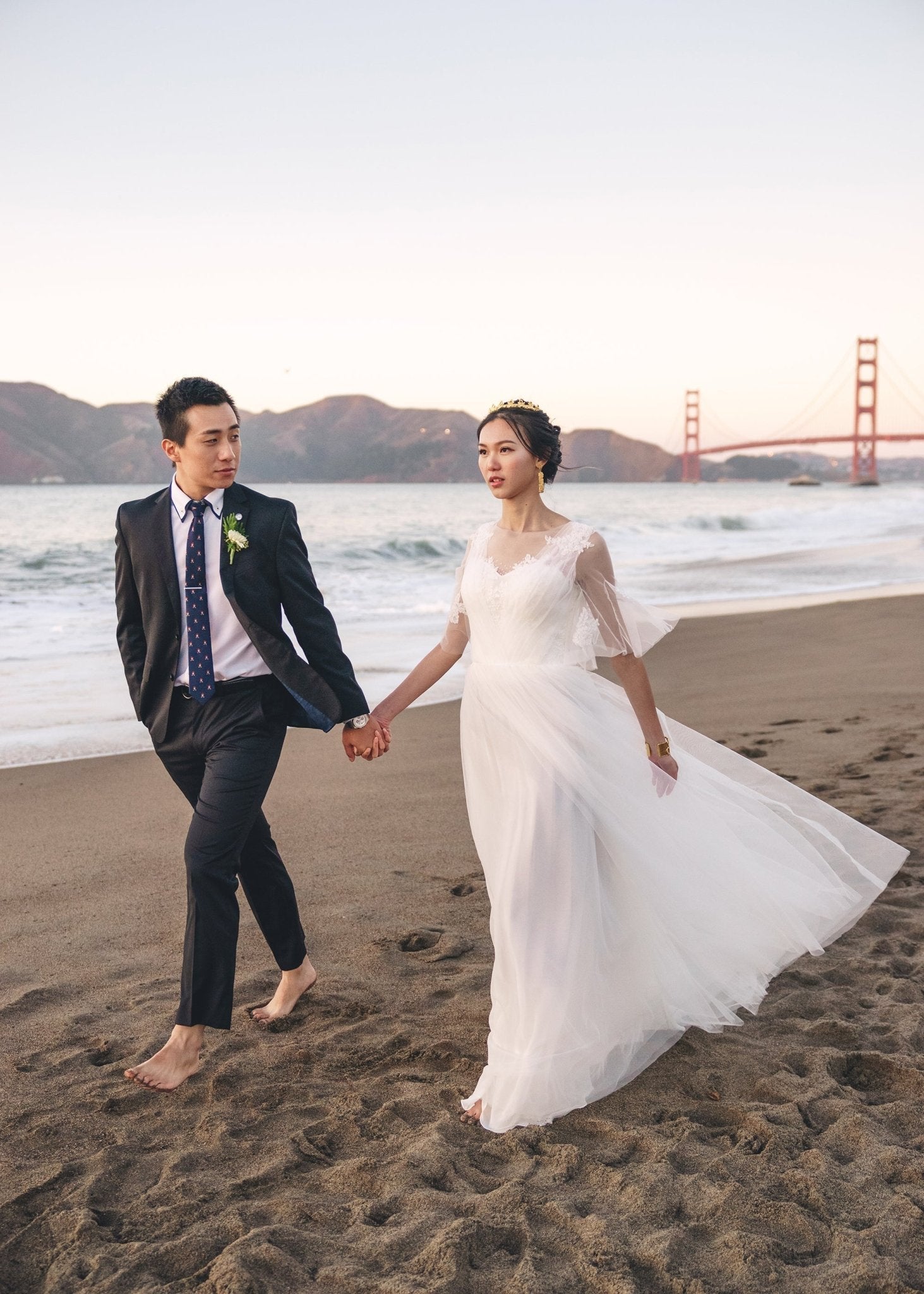 Short Sleeves A-line light-weight lace applique tulle mini wedding dress - Luzilly Bridal & Apparel
