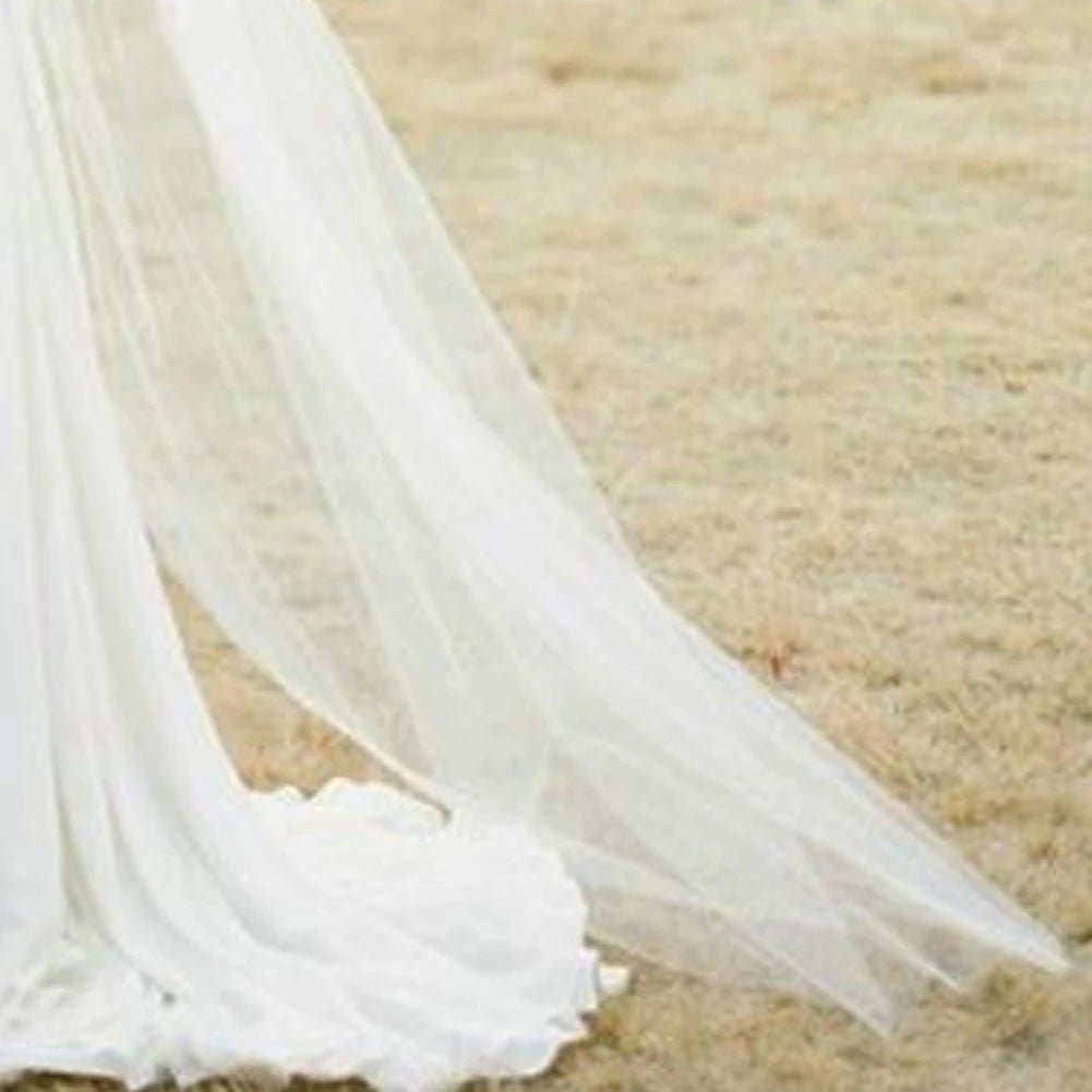 Single-Layer Tulle Bridal Veil with Comb - Luzilly Bridal & Apparel