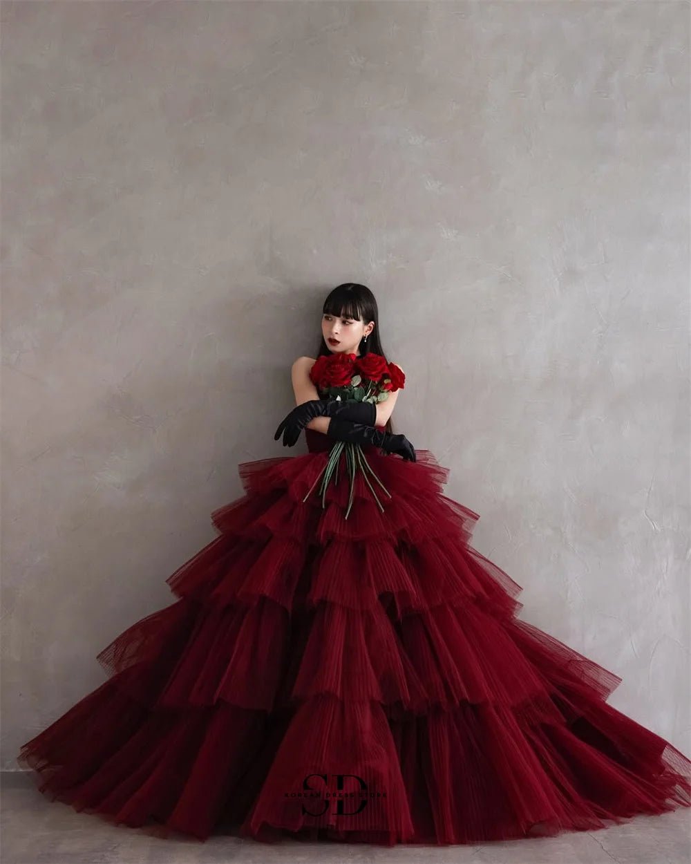 Sondr Luxury Japanese Wedding Dresses Red Tiered Tulle Bridal Gown Customized Wedding Snap Dresses Evening Party Gown for Women - Luzilly Bridal & Apparel