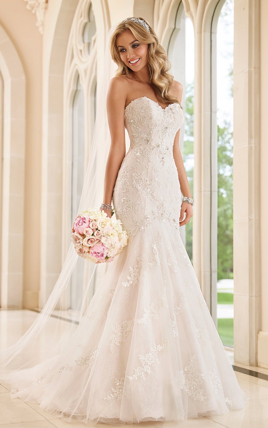 Strapless Lace Wedding Dress with Train - Luzilly Bridal & Apparel